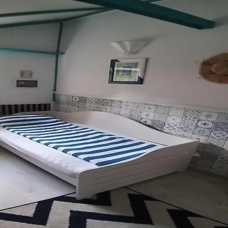 Comfortable With A Private Garden *