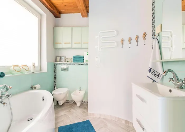 Comfortable With A Private Garden Nyaraló *